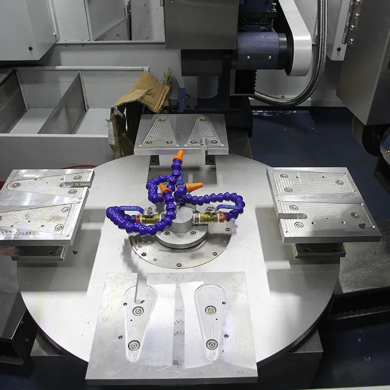 CNC ротационный скреблер лезвие зеркальное автоматизация гипсовый миномет Финишная лопатка полировальная машина